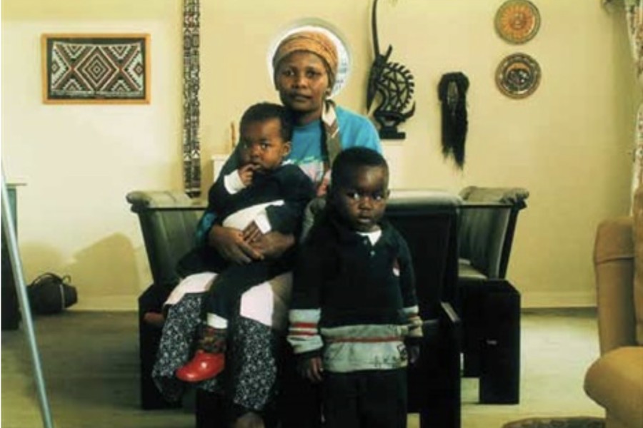 David Goldblatt’s portrait of Victoria Cobokana with her children Sifiso and Onica