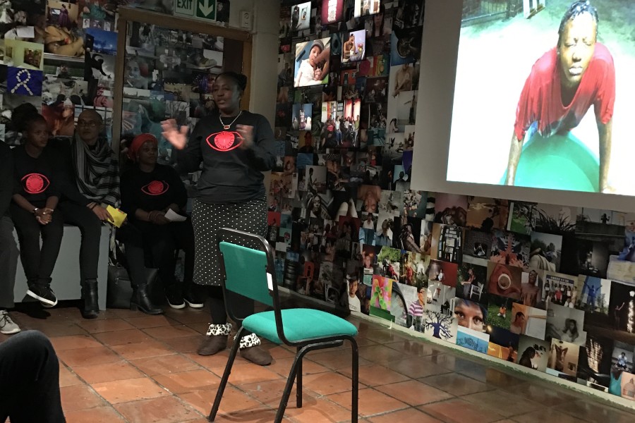Through Positive Eyes artivist Gugu sharing a personal story in the Banishing Stigma Room